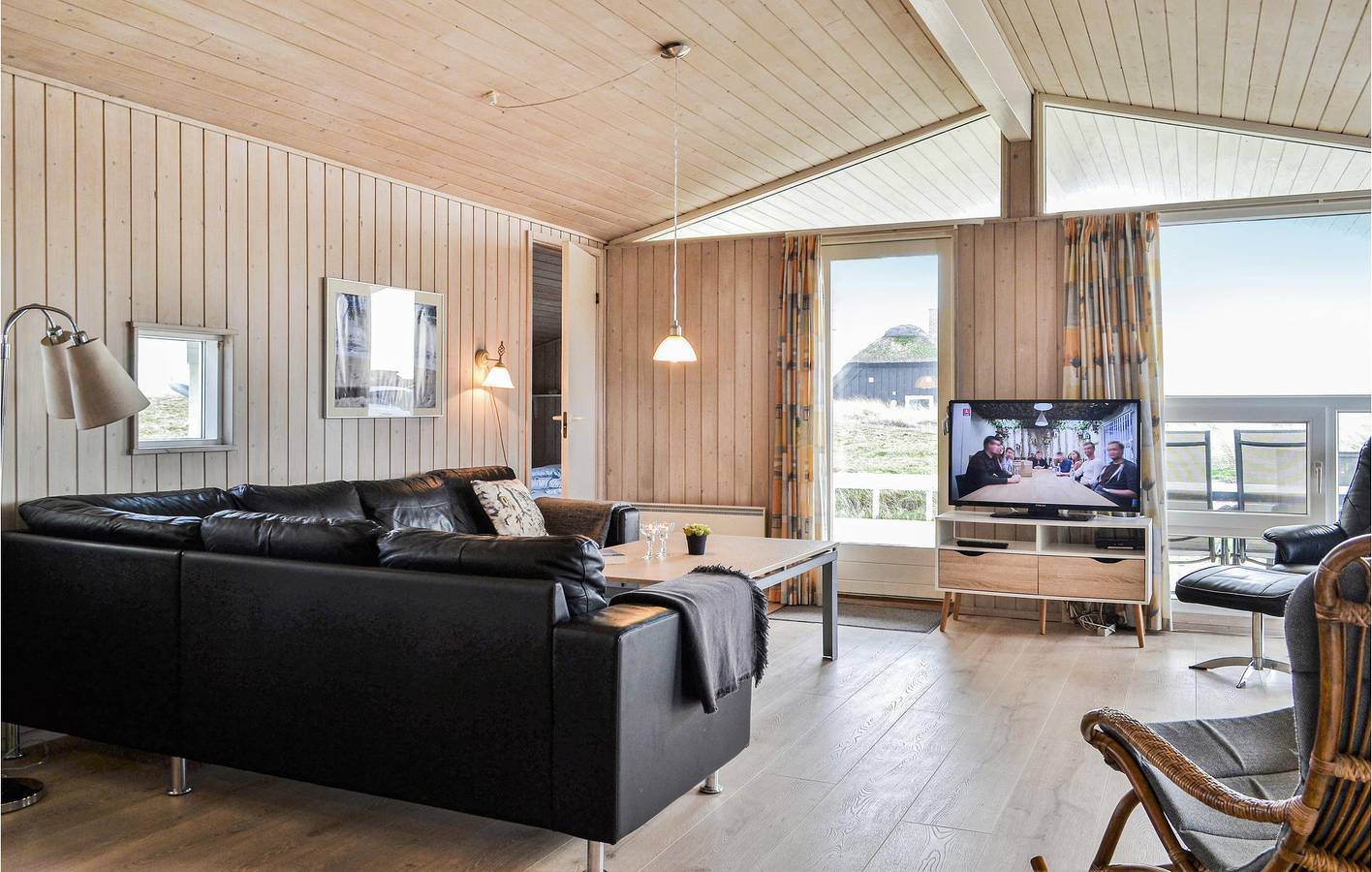 Feriehus for 8 personer med terrasse in Bjerregård, Holmsland Klit