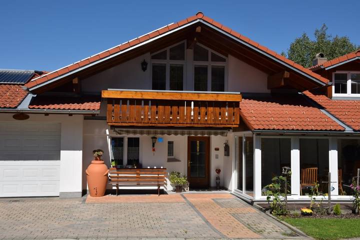Ferienwohnung für 3 Personen, mit Balkon in Seeg - 2