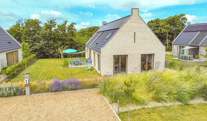 Ferienhaus für 12 Personen, mit Balkon/Terrasse und Terrasse sowie Garten