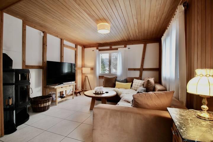 Ferienhaus für 8 Personen, mit Terrasse und Garten sowie Ausblick in Graubünden - 2