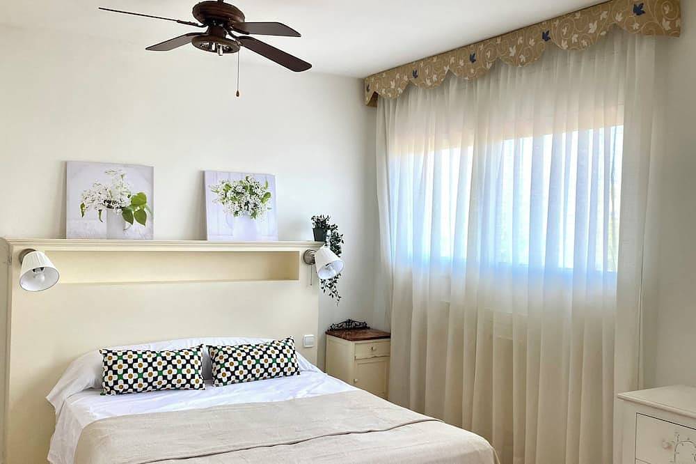 Villa Isabel Sitges Beach House in Rocamar in Sant Pere de Ribes, Garraf