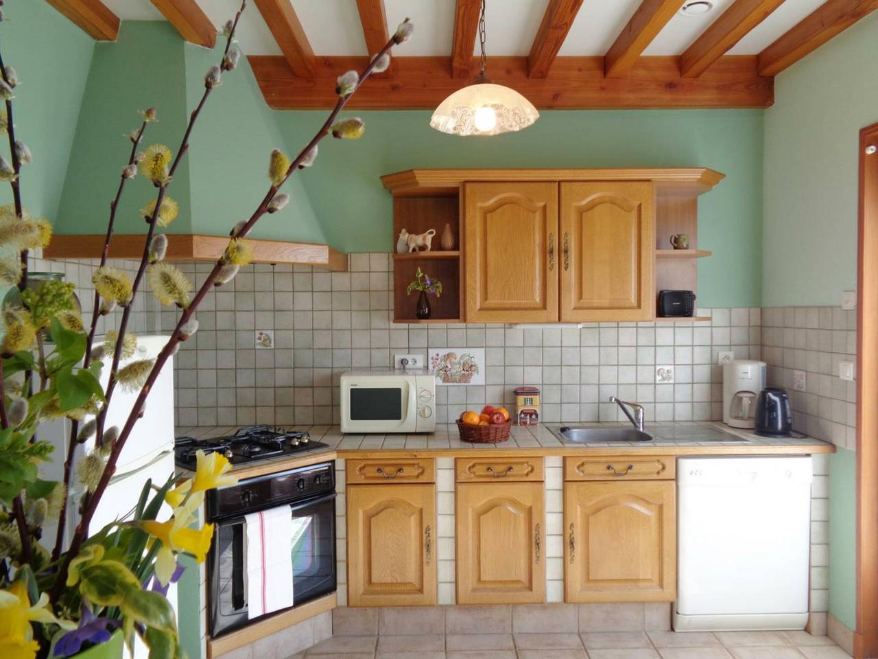 Gîte convivial avec jardin, cheminée et animaux acceptés près de Roanne in La Tuilière, Région de Roanne