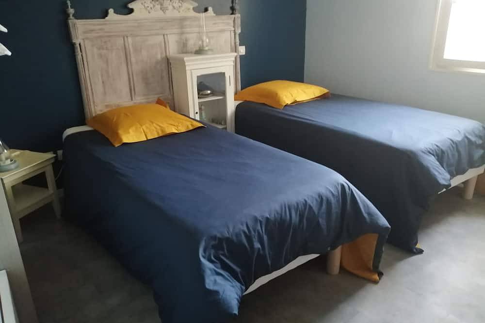 Gîte 10 lits, 5 chambres, 5 sdb, wc privés in Croutoy, Oise