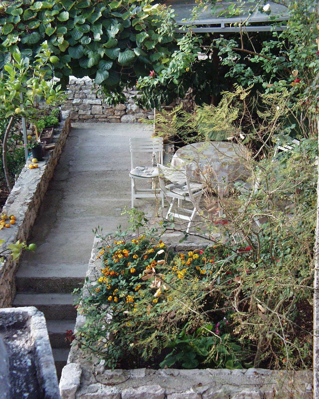 Entire apartment, Studio flat with terrace Sutivan, Brač As-719-a in Sutivan, Brac