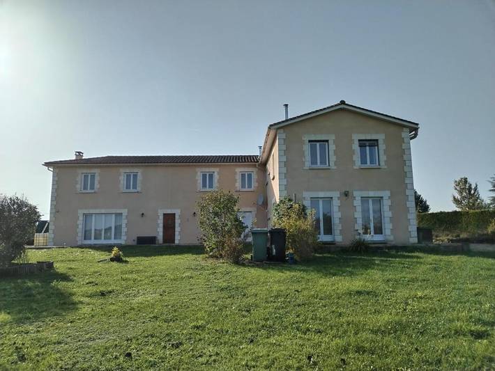Location de vacances pour 2 personnes, avec vue à Bourdeilles - 3