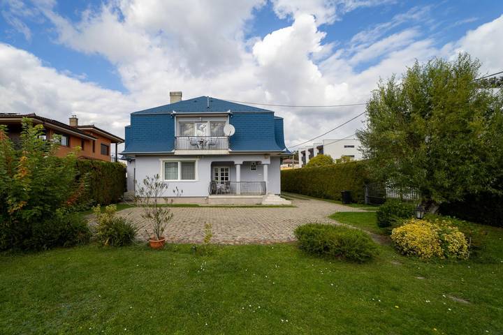 Ferienwohnung für 4 Personen, mit Terrasse und Garten