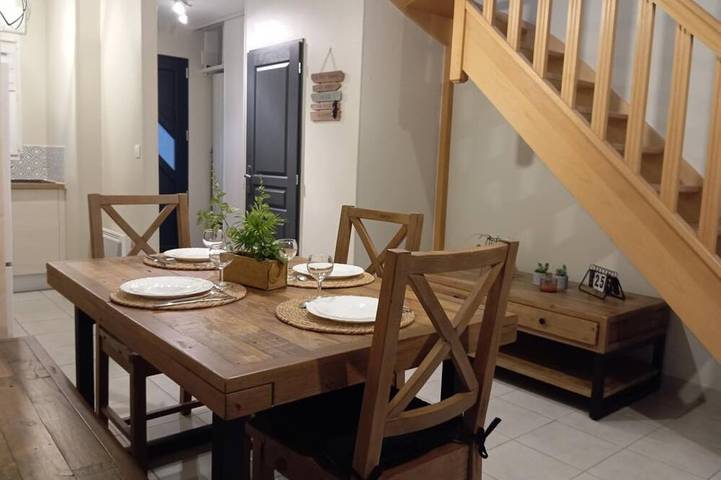 Location de vacances pour 5 personnes, avec terrasse, animaux acceptés à Ponts-et-Marais