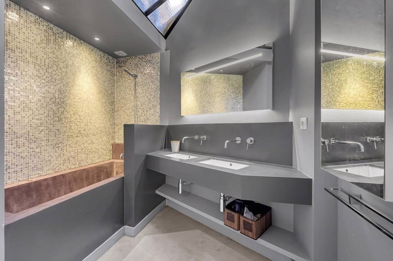 Apartamento entero, Bleu du Maine - Elegant T3 avec terrasse in Capitole (Toulouse), Toulouse