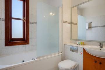 Holiday Rental for 4 People in Aphrodite Hills, South Cyprus, Photo 4