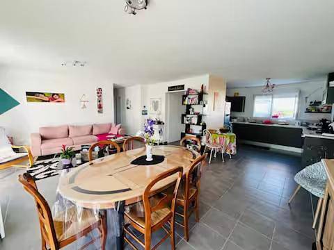 "Les Sorbiers" Chambre Bleue 30' Plages in Corme-Royal, Région de Saintes