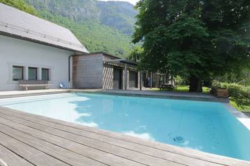 Cottage pour 10 personnes, avec jardin à Aiguebelette-le-Lac