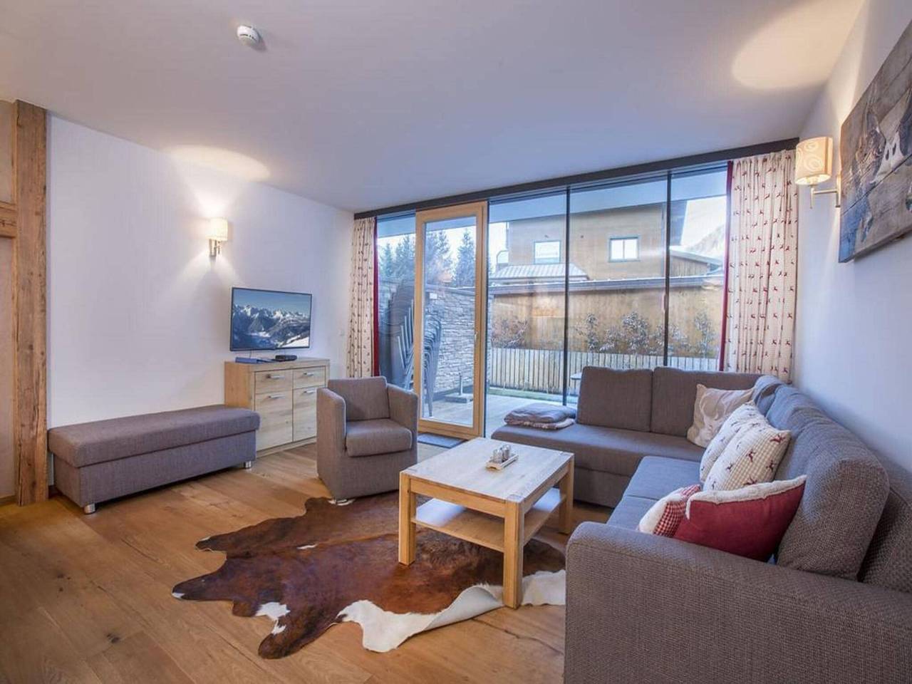 Ganze Wohnung, Beautiful apartment with garden, with access to sauna in Neukirchen am Großvenediger, Pinzgau