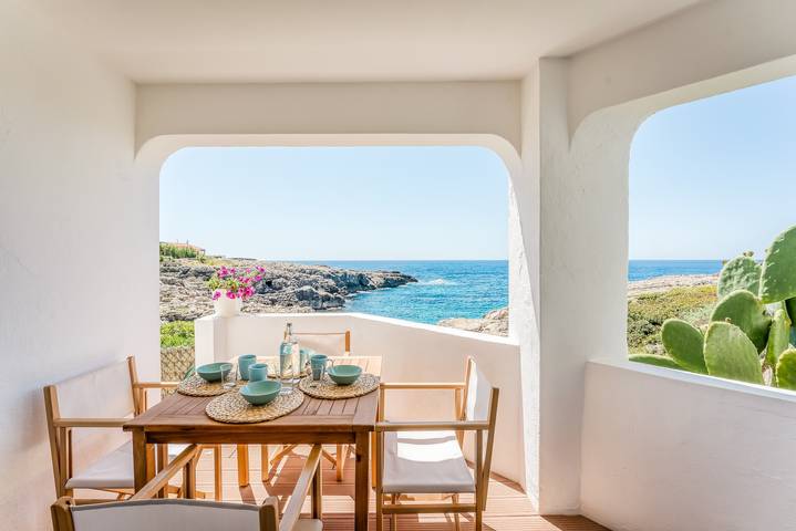 Apartment for 4 people, with Garden in Menorca
