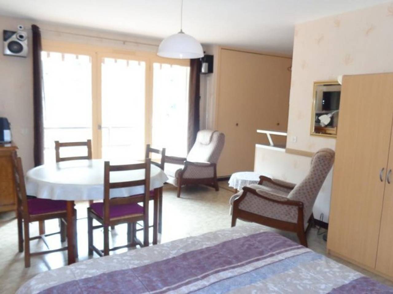 Estudio entero, Estudio en Amélie-les-Bains para 2, balcón, cerca de los Termales y del centro, ¡mascotas bienvenidas! in Amélie-les-Bains-Palalda, Región Céret