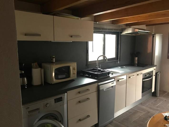 Gîte pour 5 personnes, avec vue ainsi que jardin et piscine, animaux acceptés à Levens - 4