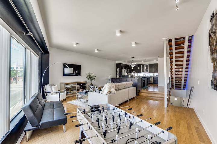 Vacation house for 10 people, with balcony in Dallas