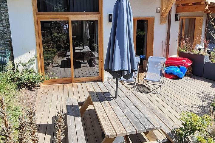 Chalet pour 4 personnes, avec jacuzzi ainsi que sauna et jardin, animaux acceptés à Champagny-en-Vanoise