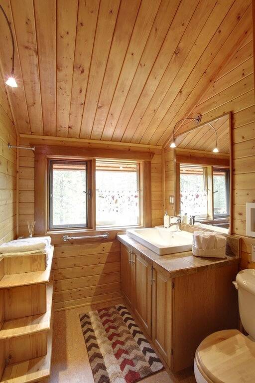 Chalet for 14 Guests in Canadian Rocky Mountains, Alberta