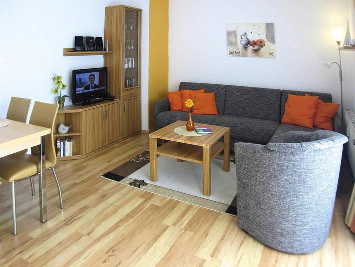 Ferienwohnung für 2 Personen, mit Sauna und Balkon/Terrasse sowie Pool in Döse - 2