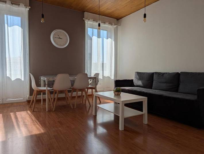 Appartement de vacances pour 4 personnes, avec Terrasse et Jardin