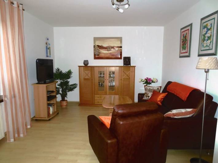 Ganze Ferienwohnung, Ferienhaus Beutnitz - Ferienhaus 90qm, 3 Schlafzimmer, max. 5 Personen in Golmsdorf, Saaleland