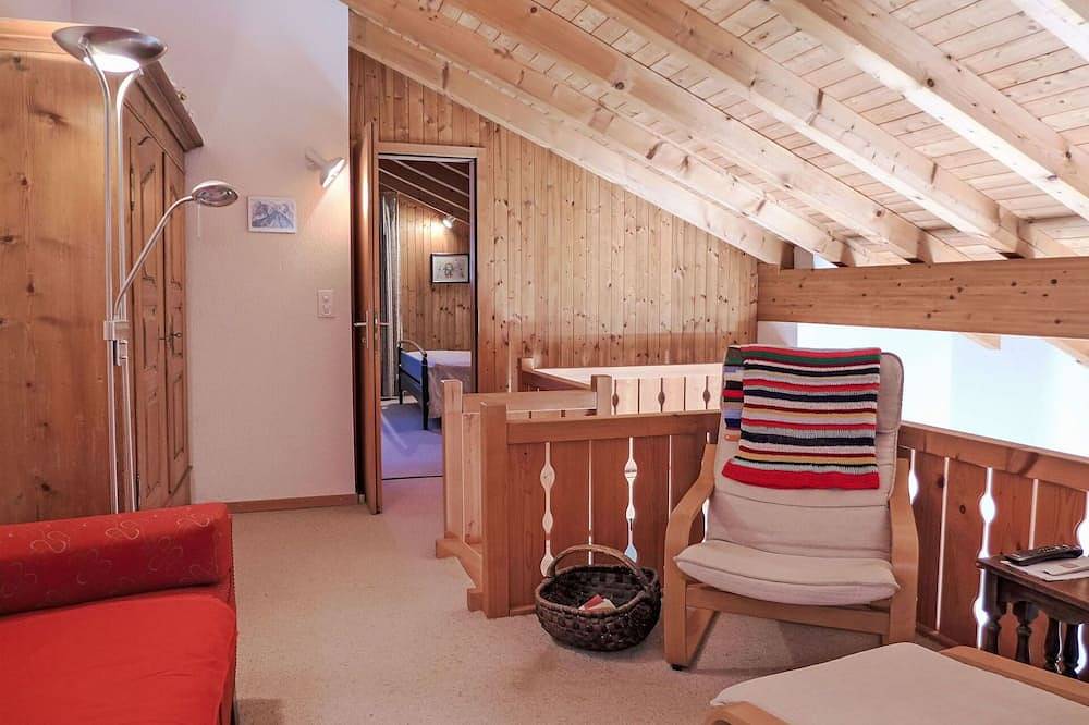 Appartamento intero, Incantevole appartamento per 5 ospiti con Wifi, Tv, balcone e vista panoramica in Schwendi b. Grindelwald, Grindelwald