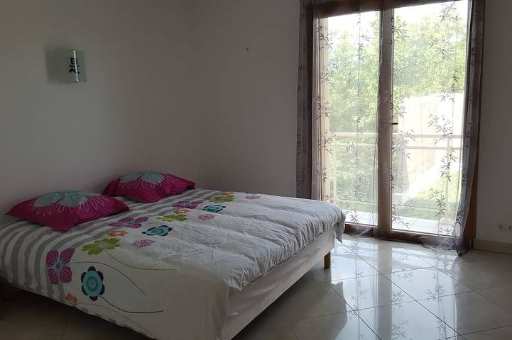 Location de vacances pour 10 personnes, avec jardin et balcon à Meythet - 3