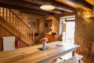 Gîte pour 11 Personnes dans Brion (Lozère), L'Aubrac, Photo 1