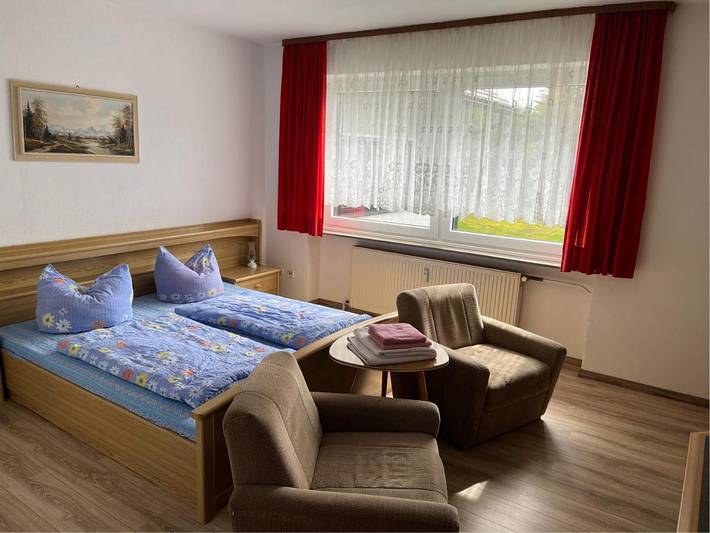 Ferienhaus für 2 Personen, mit Terrasse und Garten in Tröstau - 3