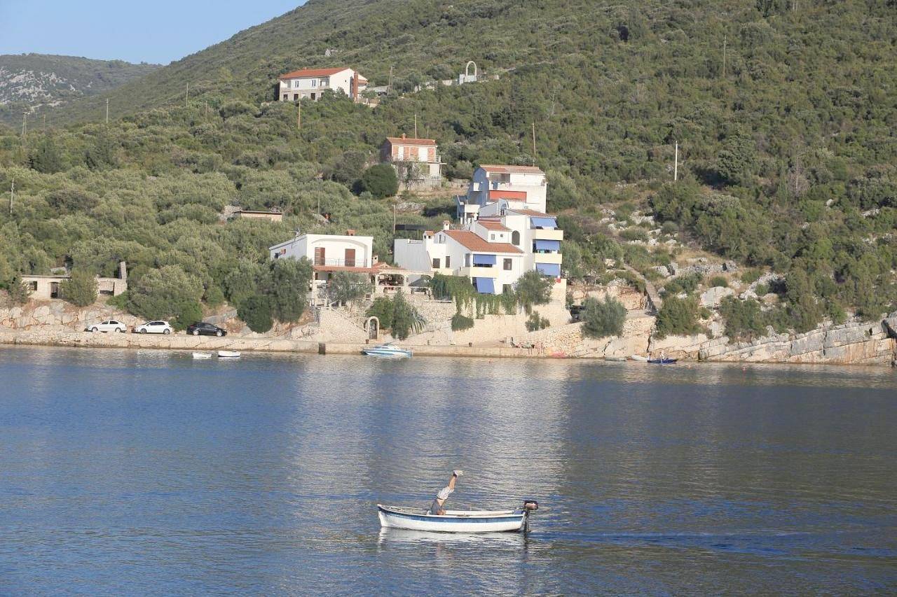Entire apartment, Apartmani Cico in Gdinj, Hvar