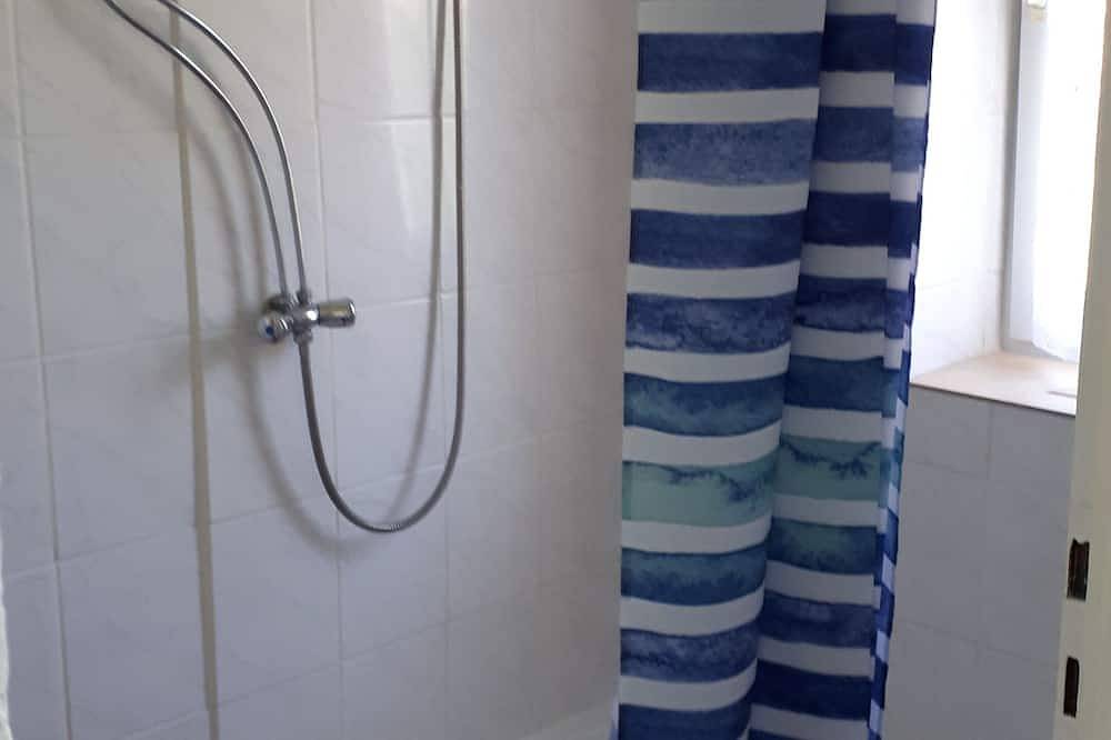 Entire apartment, Ferienwohnung - Haus Ebel/alte Schule in Putgarten, Ruegen