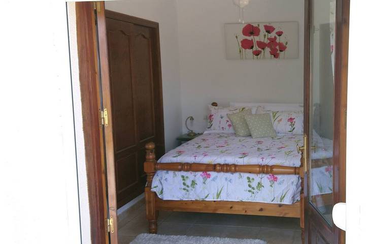 Lovely Villa with gorgeous views - Sleeps 6 (Heated Pool) in Adsubia, Provincia de Alicante