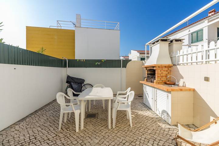 Villa mit 2 Schlafzimmern nur 50 Meter vom Strand entfernt (9V2) in Praia da Lota, Vila Nova de Cacela