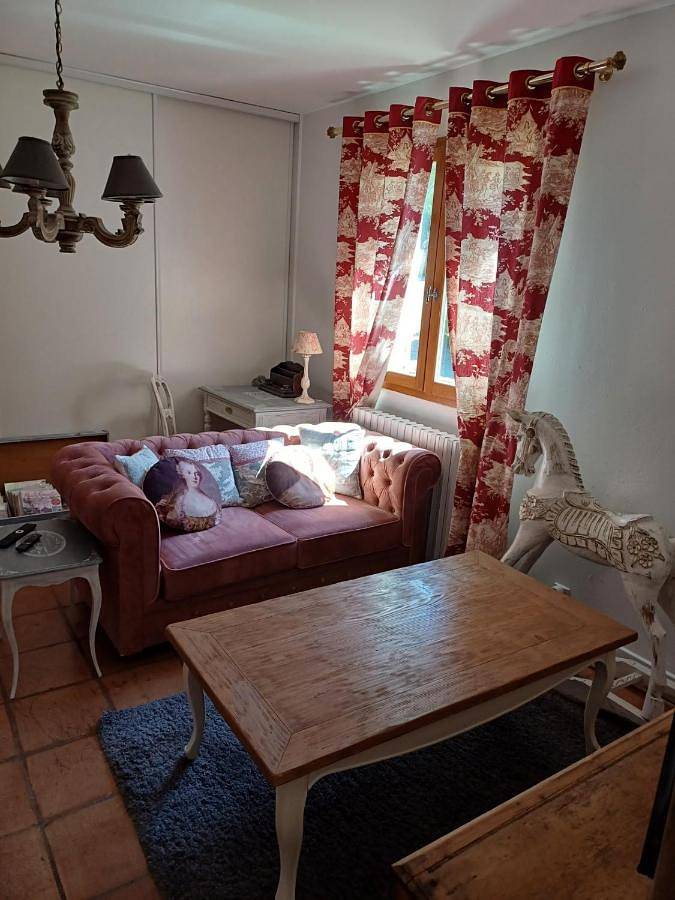 Location de vacances pour 2 personnes, avec vue et jardin à Saint-Saturnin-lès-Avignon - 4