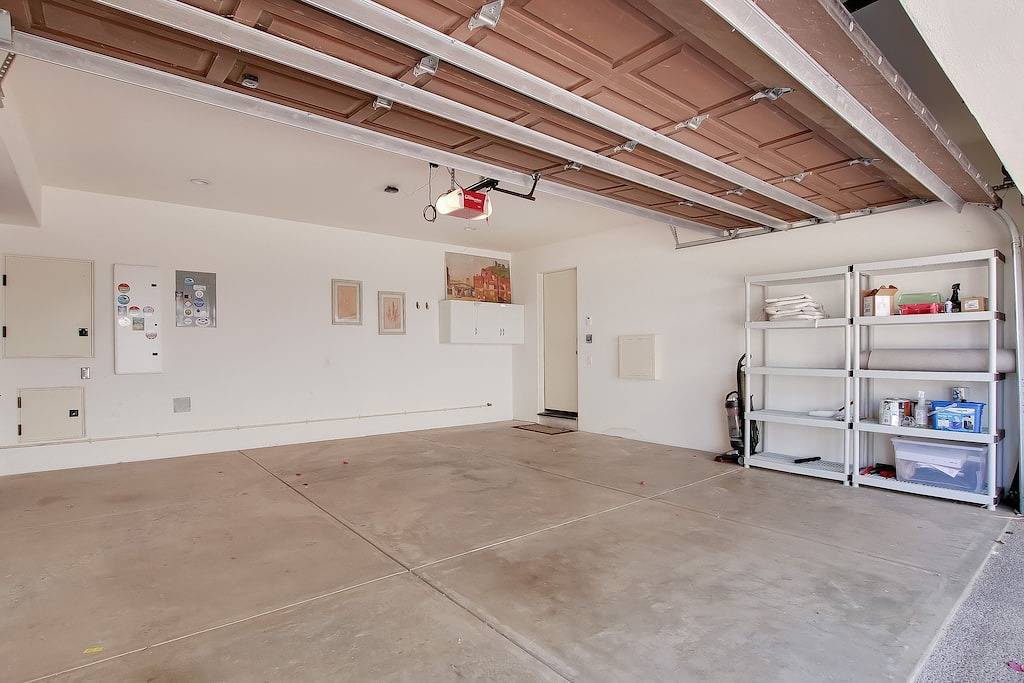 \"Casa Playa\" in the heart of West Beach - impeccably remodeled, with A/C and 2 car garage! in Santa Barbara, Santa Barbara County