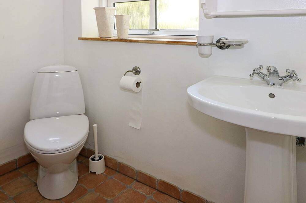 Tranquil Waterfront Cottage-By Traum in Øster Hurup, Himmerland