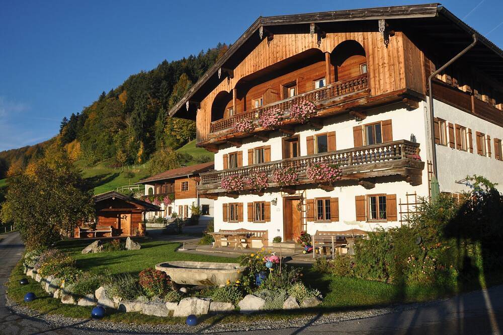 Almgart´n - Koglhof  -  Kathrin und Hans Kirchberger in Fischbachau, Alpenland Tegernsee Schliersee