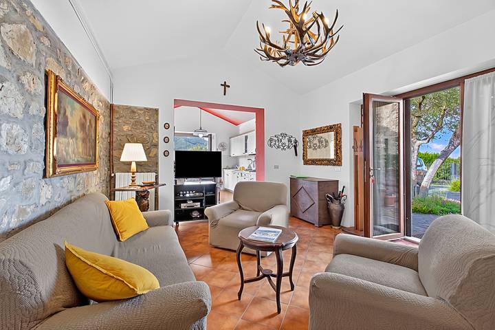 Casa Sant'Anna with Pool - in Garfagnana in Minucciano, Garfagnana