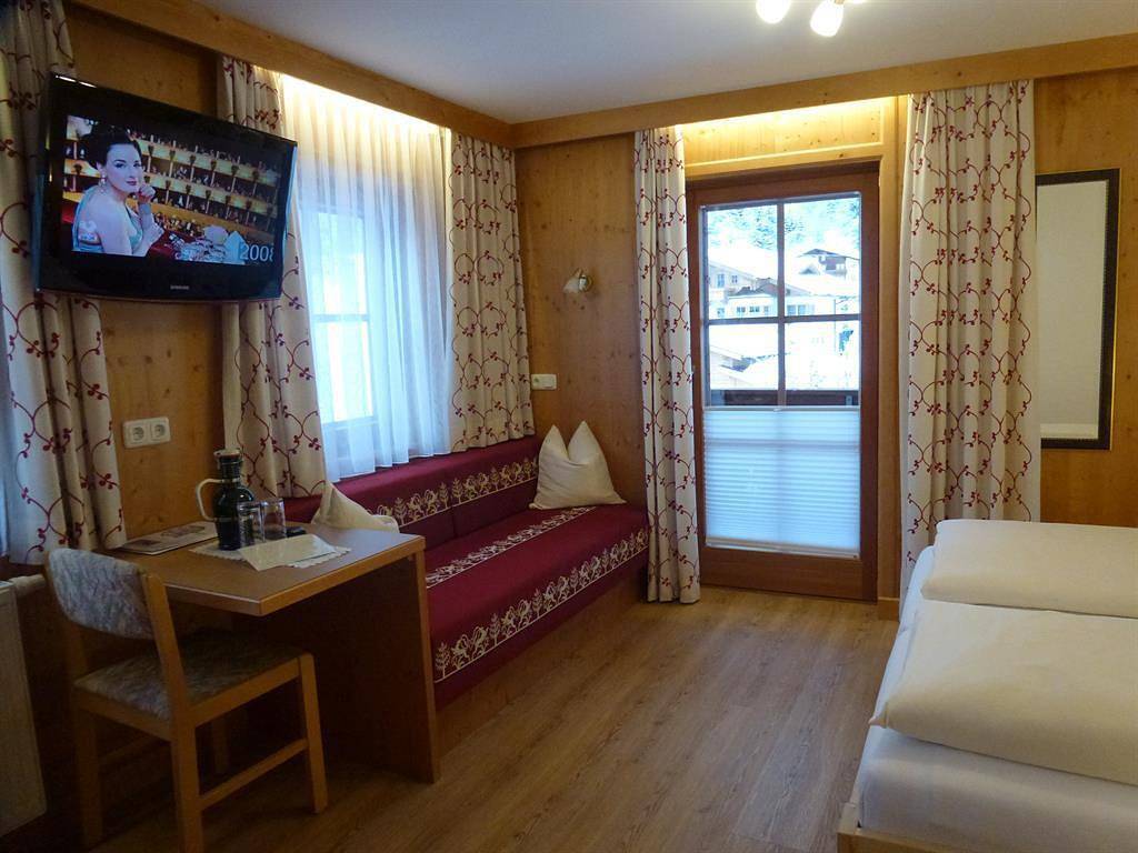 Gasthof Islitzer in Prägraten am Großvenediger, Osttirol
