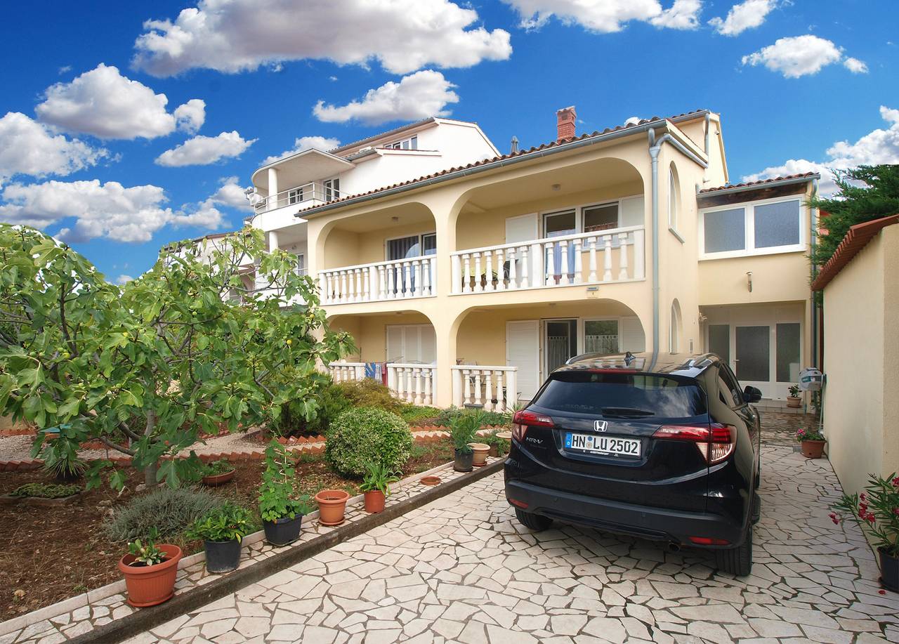 Appartement entier, Appartement de vacances pour 4 personnes avec terrasse in Banjole, Côte Sud d'Istrie
