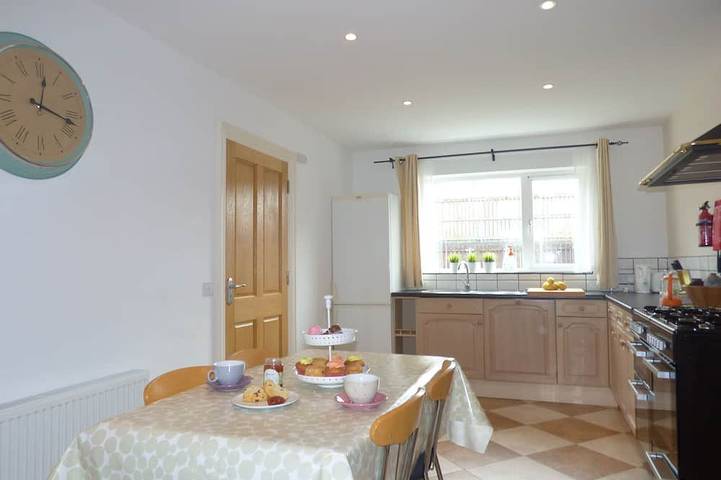Holiday rental for 9 people, with garden and hot tub in County Kerry