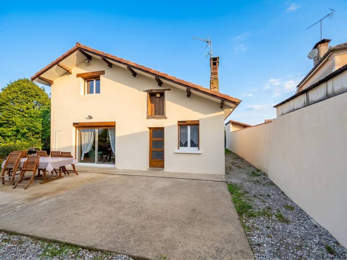 Maison spacieuse à Banos avec jardin clôturé in Banos, Landes