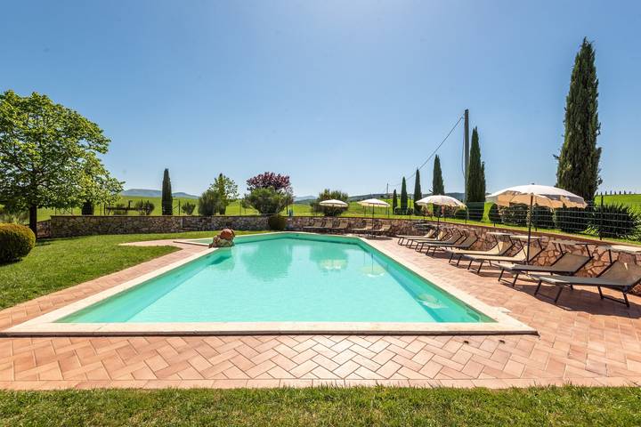Camera 'La Falce' con piscina condivisa, Wi-Fi e aria condizionata in Gallina, Castiglione d'Orcia (comune)