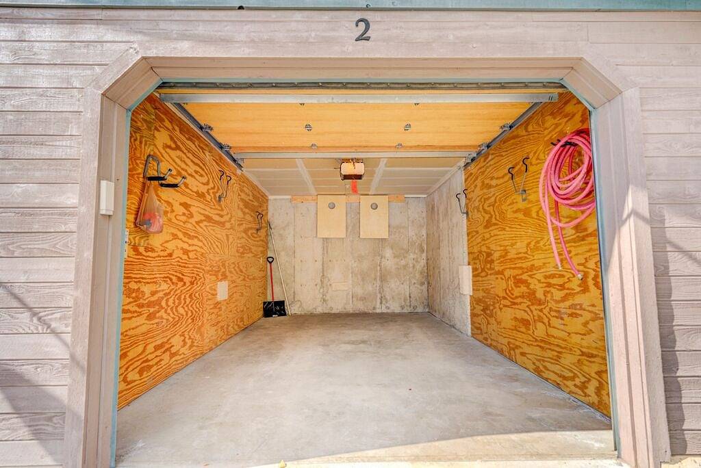 Minutes to Keystone Base Area, Second Story Balcony w/ Mountain Views! in Arapahoe Basin