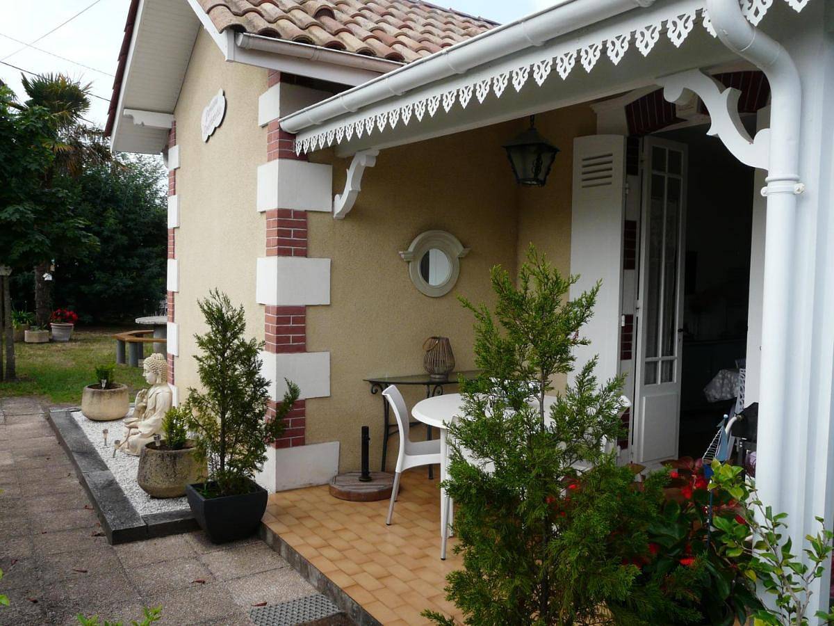 Three-Bedroom House in Gujan-Mestras, Région d'Arcachon