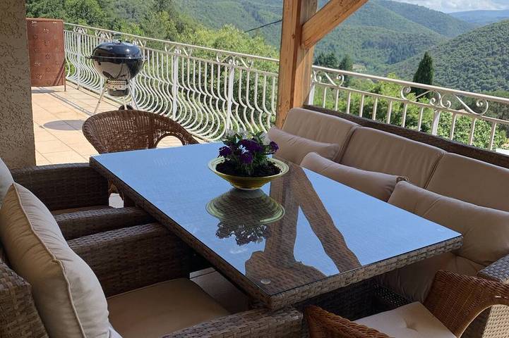 Location de vacances pour 4 personnes, avec Balcon et Jardin à Saint-André-de-Majencoules