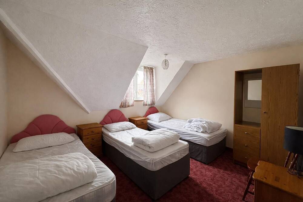 Seaside holiday cottage by the beach in beautiful Hemsby, Norfolk in Hemsby, Great Yarmouth
