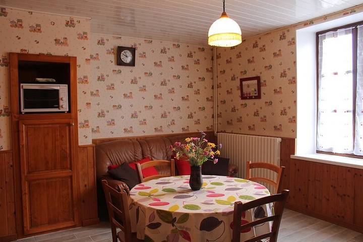 Gîte for 4 people with garden in La Chaumusse, Parc naturel régional du Haut-Jura