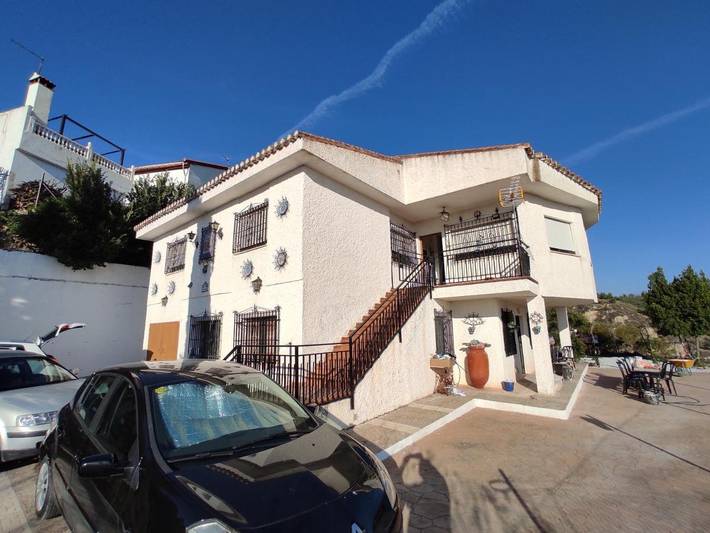 Casa de vacaciones para 12 personas, con piscina además de jardín y vistas, Se admiten mascotas - 1