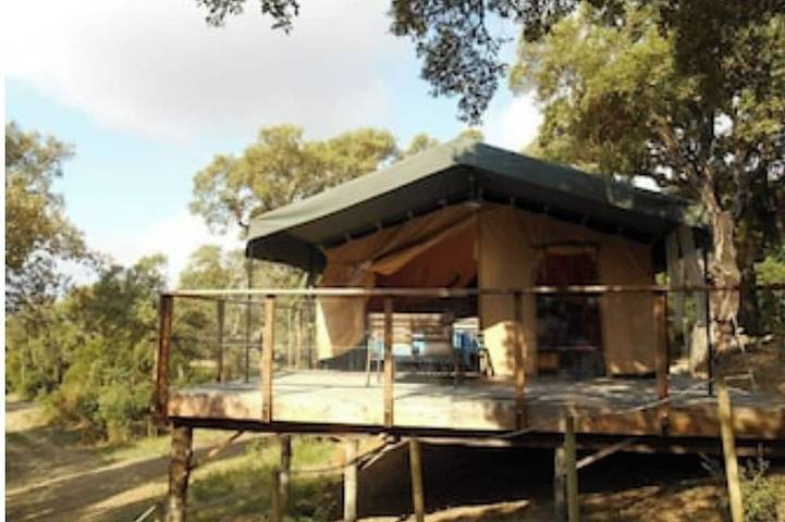 Cabane en bois pour 4 personnes, avec jardin et terrasse - 1